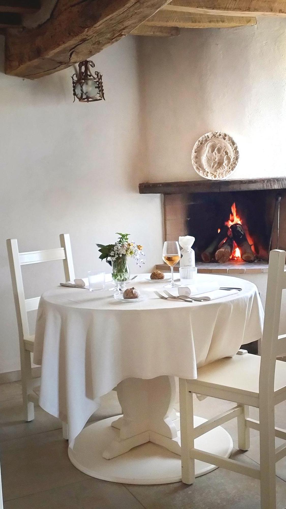 Locanda La Rocca Residenza D'Epoca Fossombrone Luaran gambar